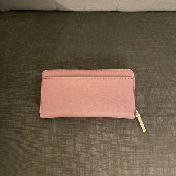 NWOT Kate Spade Wallet! - Picture 2 of 3